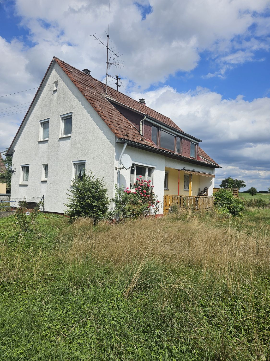 Zweifamilienhaus für den motivierten Handwerker in schöner Randlage